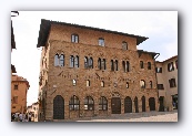 Volterra : Piazza dei Priori